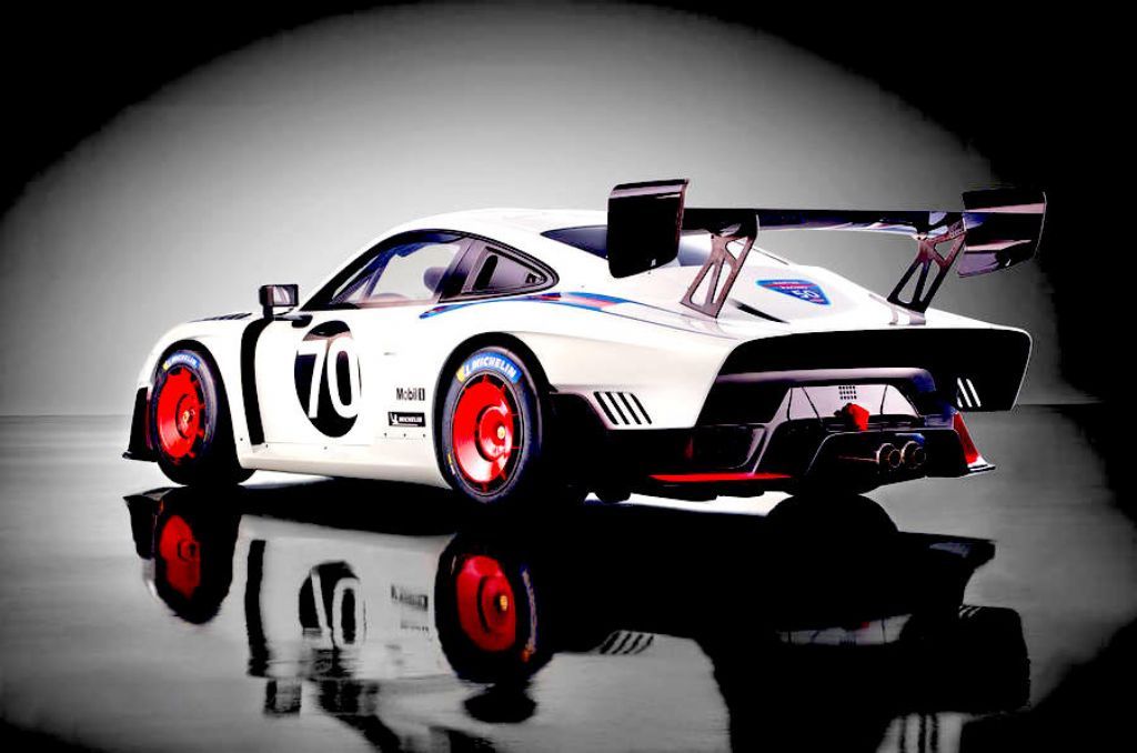 autobakkierace.co.za | Porsche celebrates 70 with a legend reborn